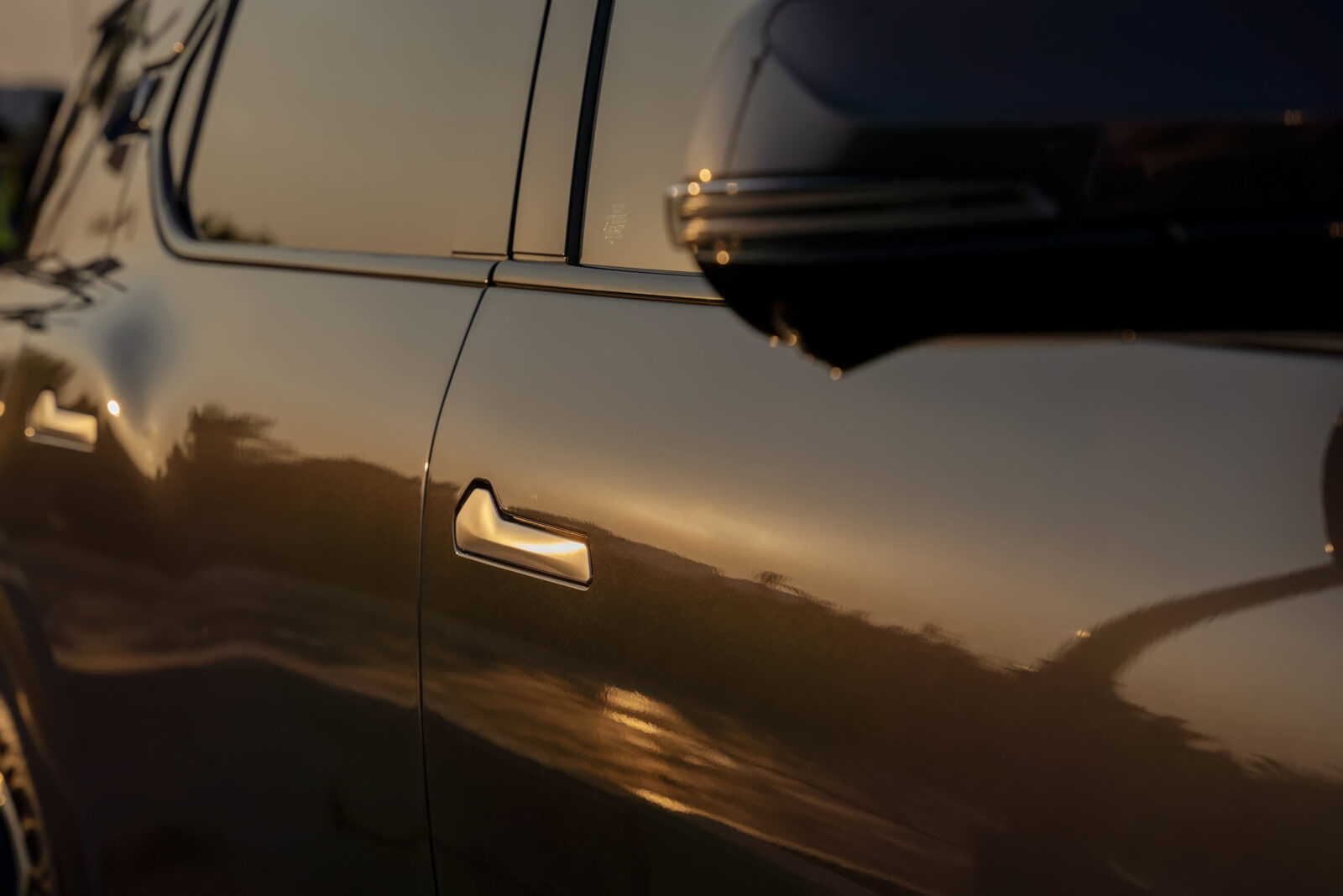 Tay nắm cửa xe VF9